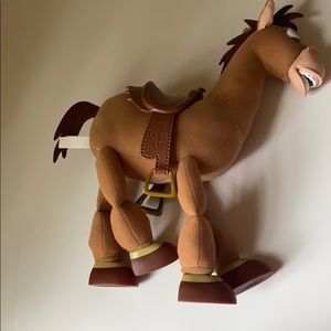 Bullseye interactive toy with sound